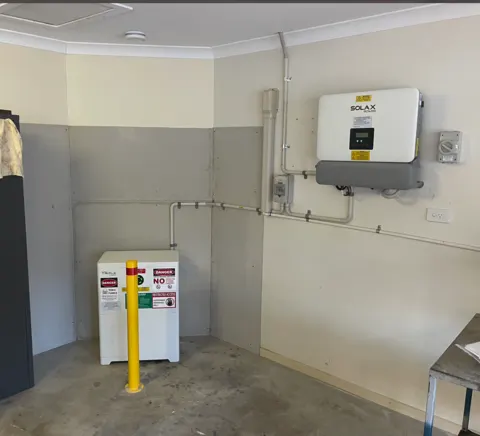 SolaX Power hybrid inverter & Triple Power battery — garage install